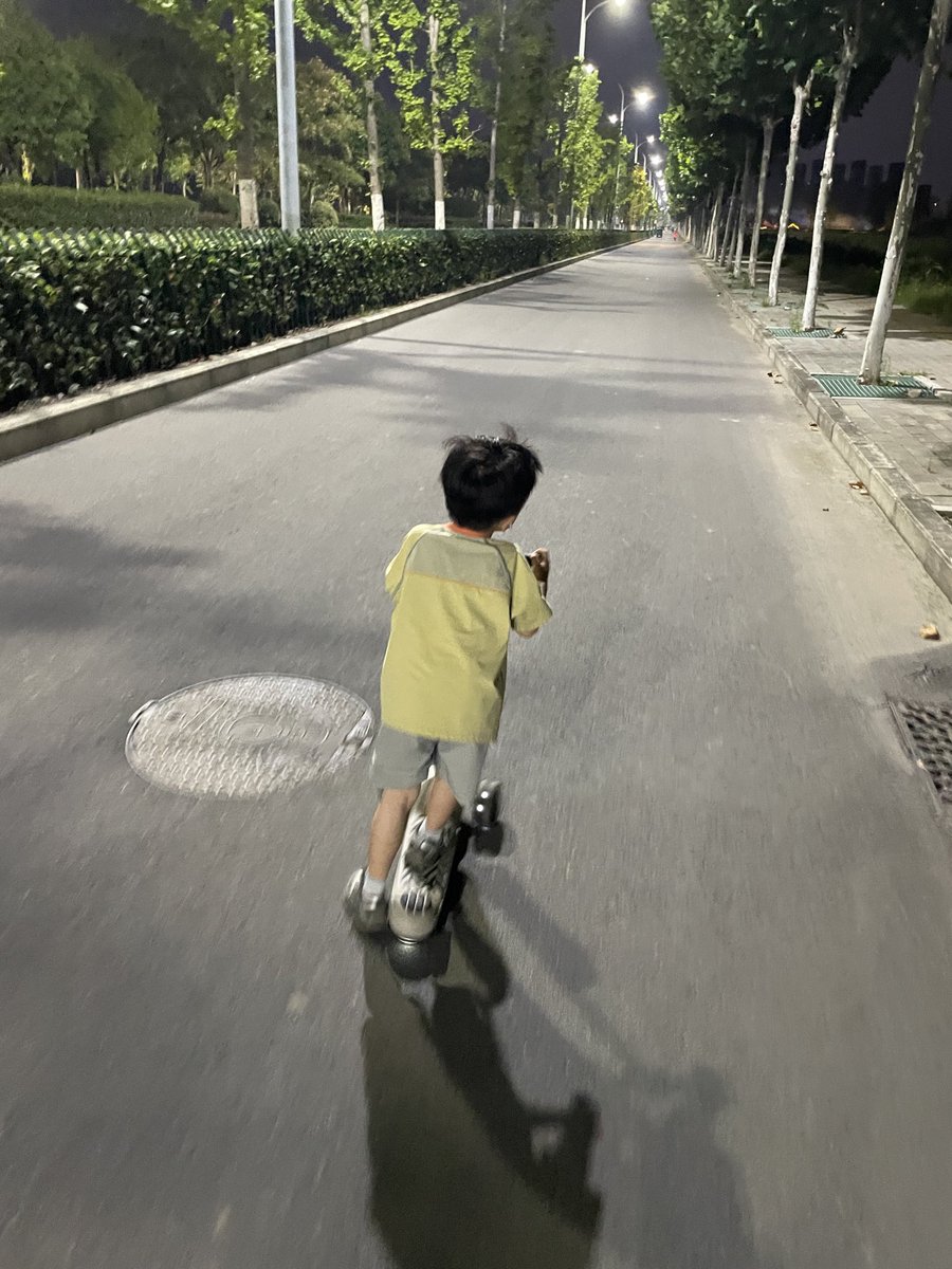 shaofeiyang1029's tweet photo. 🏃‍♂️不停歇 https://t.co/pQa0l9gv5u