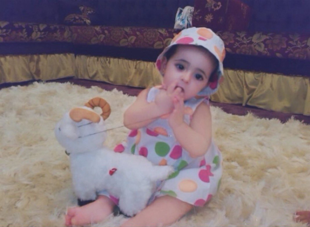 2aur__'s tweet photo. شووفووو 
ابي اعضني https://t.co/6G8ZfVPG2i