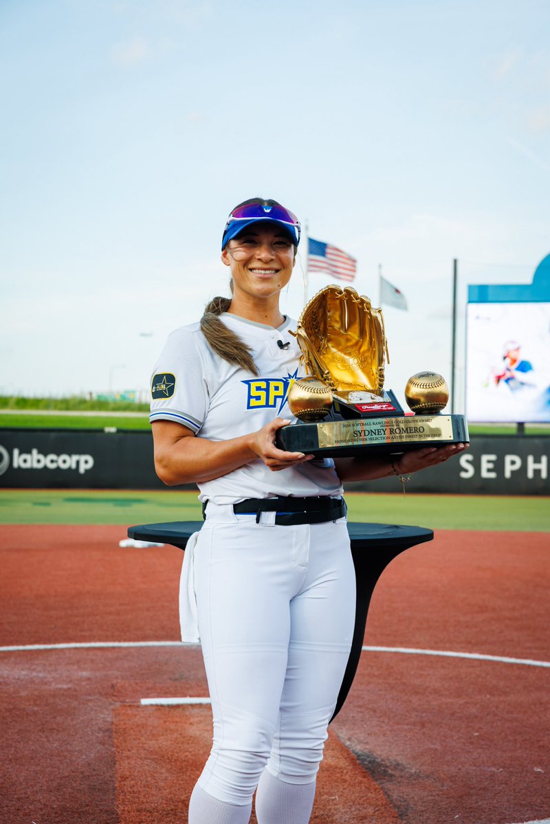 RawlingsSB's tweet photo. Your 2026 AUSL Rawlings Gold Glove Award winner! 🏆 

@theAUSLofficial | @ausl_spark https://t.co/yfhqWYcwaw