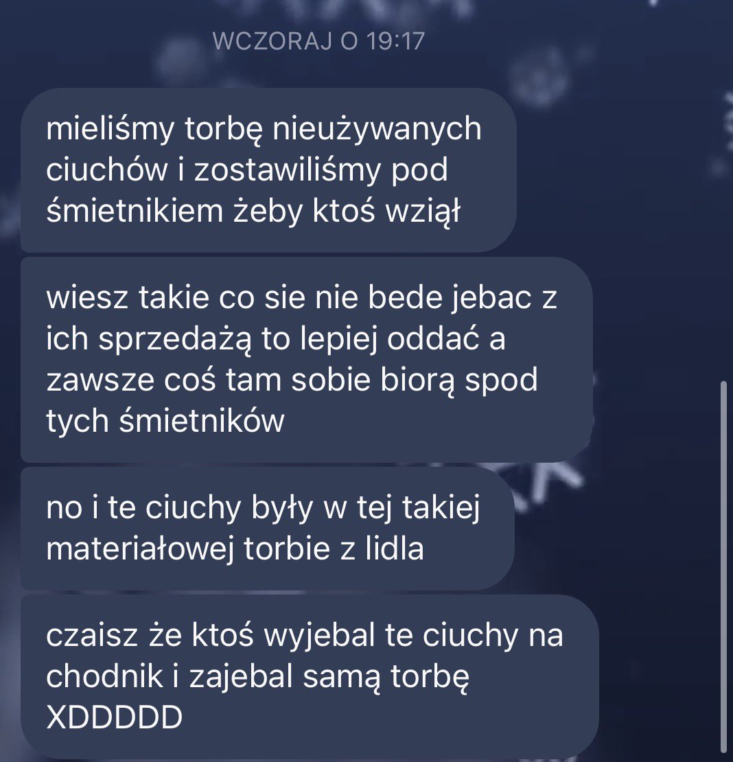 Rzychutoja's tweet photo. to musiala byc naprawde fajna torba https://t.co/KPj62nDNDo