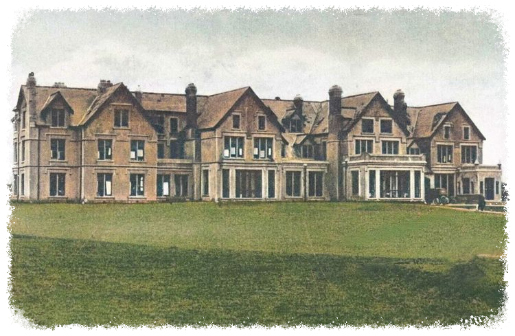 welovedonegal's tweet photo. Today's #WhereInDonegal
from #WeLoveDonegal 💚💛 
coming up in an hour (9am) so still time to have a guess at yesterday's #EasyLikeSundayMorning one from our #OldPostcards collection. 

Where in #Donegal is this? 

CLUE: It had 2 natural pools one of which can be seen in pic 4. https://t.co/uiqEUtNBGO