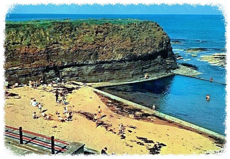 welovedonegal's tweet photo. Today's #WhereInDonegal
from #WeLoveDonegal 💚💛 
coming up in an hour (9am) so still time to have a guess at yesterday's #EasyLikeSundayMorning one from our #OldPostcards collection. 

Where in #Donegal is this? 

CLUE: It had 2 natural pools one of which can be seen in pic 4. https://t.co/uiqEUtNBGO
