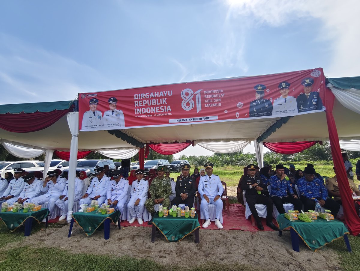 PPane72697's tweet photo. 🇮🇩 DIRGAHAYU REPUBLIK INDONESIA KE-81 🇮🇩 

Pemerintah Kecamatan Buntu Pane sukses melaksanakan Upacara Pengibaran Bendera Merah Putih dalam rangka memperingati HUT ke-81 Kemerdekaan Republik Indonesia di Lapangan Bola Kaki Afd. IV Kebun Sei Silau. https://t.co/f1p1lkPHQz