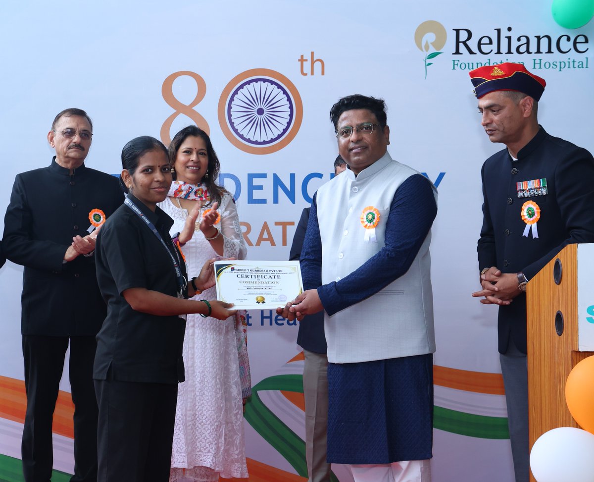 7HillsHospital's tweet photo. We celebrated India’s Independence Day with patriotism and gratitude.
Our senior leadership felicitated employees who consistently deliver compassionate, high-quality patient care. The celebration was a tribute to our dedicated healthcare workers, who uphold our values every day. https://t.co/pgdWgT70nL