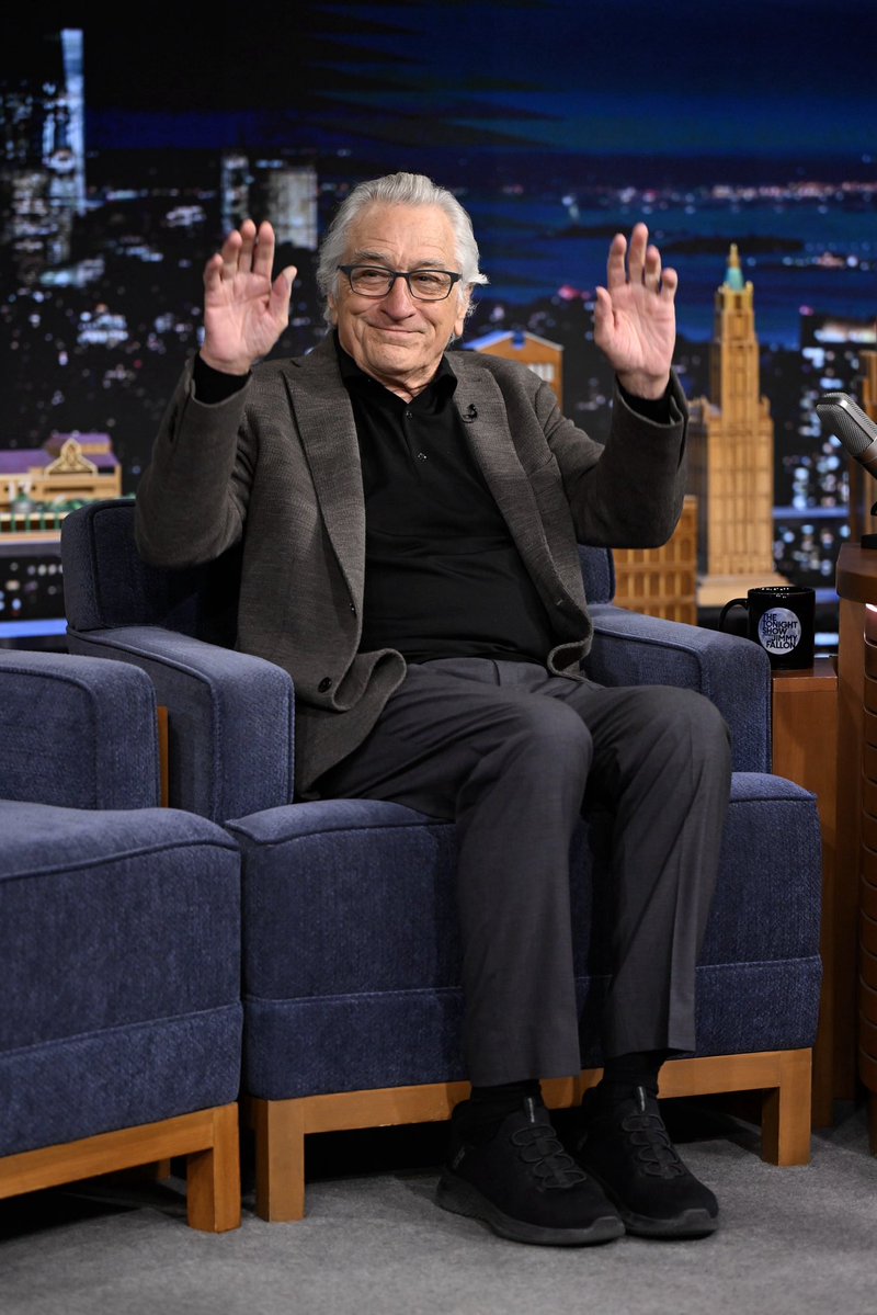 HELLOmagIndia's tweet photo. Happy 82nd birthday to #RobertDeNiro, one of cinema’s greatest actors. From #TaxiDriver & #RagingBull to #TheGodfatherPartII & #Goodfellas, the 2-time Oscar winner has given us some of film’s most unforgettable performances. #HELLOIndia #HELLOMagazine #DeNiro https://t.co/resJgLM3Yo