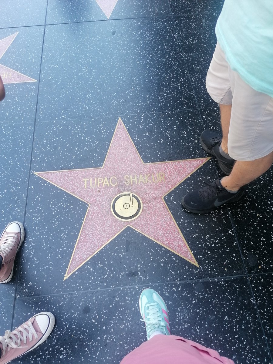 Olaizabal's tweet photo. Los angeles, california!! 🎬🎞️📽️ https://t.co/ndiAfbHFUz