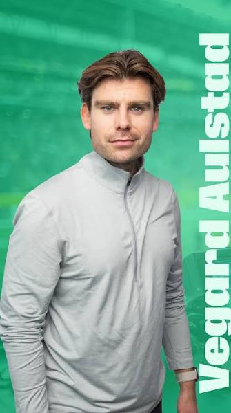 chwessel's tweet photo. Denne uka spiller vi inn siste episoden før GW1 tar oss og verdens beste spill er i gang.

Vi har med oss @VAulstad fra @vgsporten 

Spørsmål til Vegard, meg og @Zerener? https://t.co/wh3Y9UFLWX