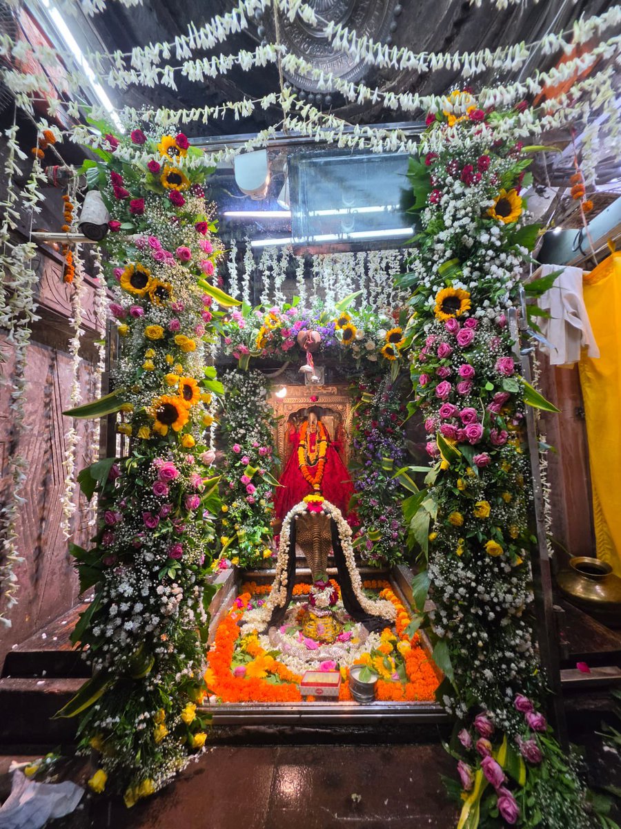 12Jyotirling's tweet photo. श्री ॐकारेश्वर ज्योतिर्लिंग मंगला आरती श्रृंगार | 17.08.2026

Shri Omkareshwar Jyotirlinga Mangala Aarti Shringar | 17.08.2026 https://t.co/1UfNwDeLN7