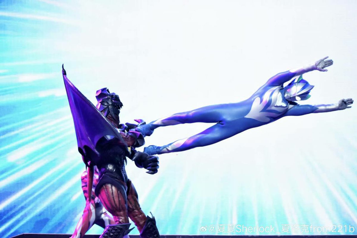shentnment56396's tweet photo. ネオカオスダークはゲームではメフィラス星人と合体して誕生したラスボス怪獣で、メフィラス星人スライサーもこの舞台劇に登場するので、設定的には問題ないですね。 https://t.co/w4DHd2IZnY