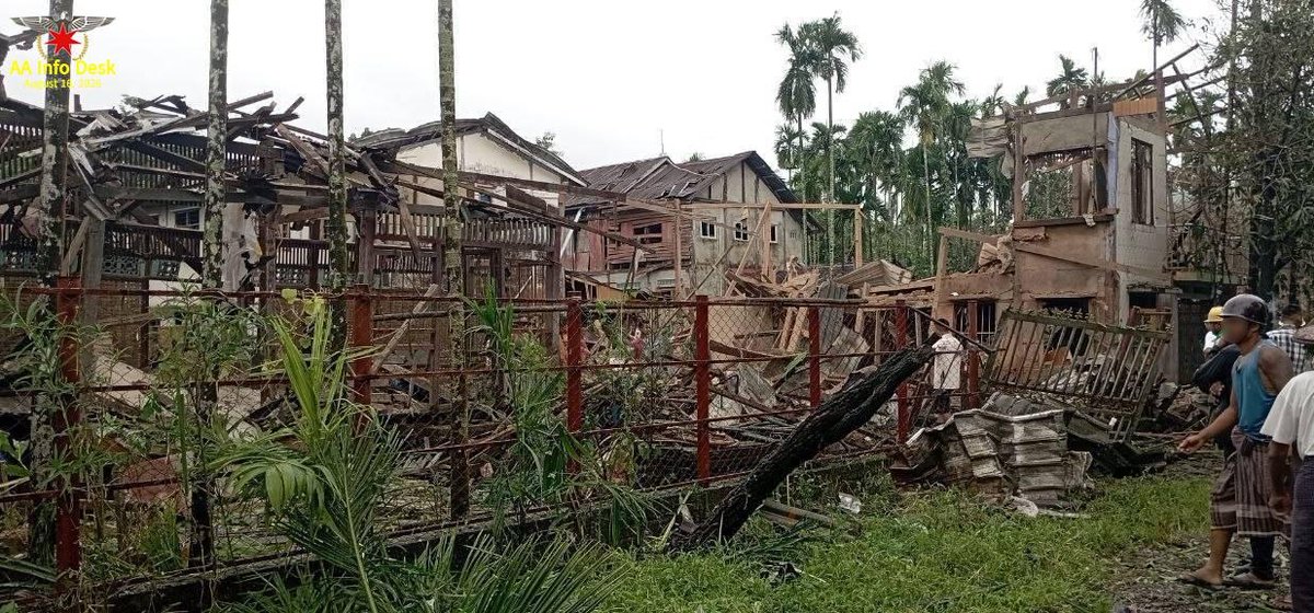 IrrawaddyNews's tweet photo. Myanmar regime jets bombed Rakhine's Thandwe Township twice on Sunday, killing two members of a family aged 50 and 14 and injuring six other civilians, the Arakan Army said. AA Info Desk #WhatsHappeningInMyanmar https://t.co/KViaZxBsNn