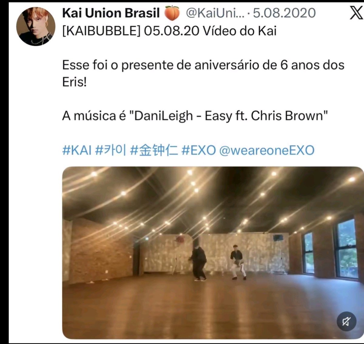 dayelly_95's tweet photo. @no1likesmatz vc se importa mesmo? Ou só quer performar seu falso moralismo? Vc tava dizendo que um grupo pequeno se pronunciou só por usar a música do Chris Brown, seu querido fav também usou e cadê as desculpas? Ou será que seu moralismo Só serve para os outros? Para seu fav não? Qual e régua certa para medir isso?