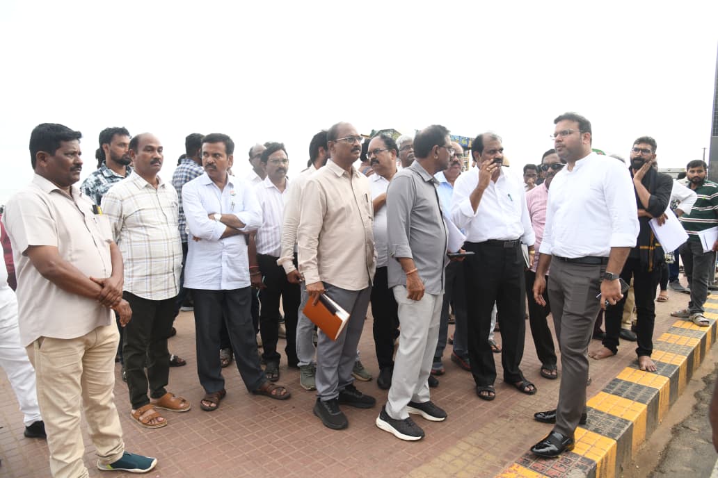 GVMC_VISAKHA's tweet photo. Visakhapatnam’s Future, Built for the People 🌿🌊

Long-Term Vision. Permanent Development. A Better Visakhapatnam.

GVMC Commissioner Shri Ketan Garg, IAS directed officials to take up planned and permanent development, infrastructure improvement, cleanliness and beautification works with long-term public benefit as the priority.

During an extensive field inspection of RK Beach Road, the beachfront and surrounding areas, the Commissioner reviewed measures to make Visakhapatnam cleaner, greener, more attractive and more visitor-friendly.

🌊 Cleaner Beachfront: Strengthening waste management, public toilets, drinking water facilities and sanitation.
🌿 Greener City: Enhancing greenery, medians, gardens and landscaped spaces.
🛣️ Better Public Infrastructure: Improving footpaths, roads, junctions and bus bays.
💡 Beautiful Streetscape: Modern lighting, decorative illumination and improved surroundings.
🚮 Effective Waste Management: Additional twin bins and better systems for cleanliness.
🚰 Sustainable Drainage: Connecting drains to the STP near Lumbini Park to prevent wastewater from entering the sea.
🛍️ Organised Vending: Establishing designated vending zones for systematic and convenient street vending.

The vision is clear — a clean, green, beautiful and liveable Visakhapatnam that creates a lasting positive experience for citizens, tourists and visitors.

Permanent development. Sustainable solutions. A city built for generations.

#gvmc #visakhapatnam #ketangargias #citydevelopment #urbandevelopment

@AndhraPradeshCM 
@Ketangargmickey 
@SwachhBharatGov 
@SwachhaAndhra 
@SwachSurvekshan 
@Swachhbharat 
@MoHUA_India 
@AmritMahotsav 
@CDMA_Municipal 
@pibvijayawada