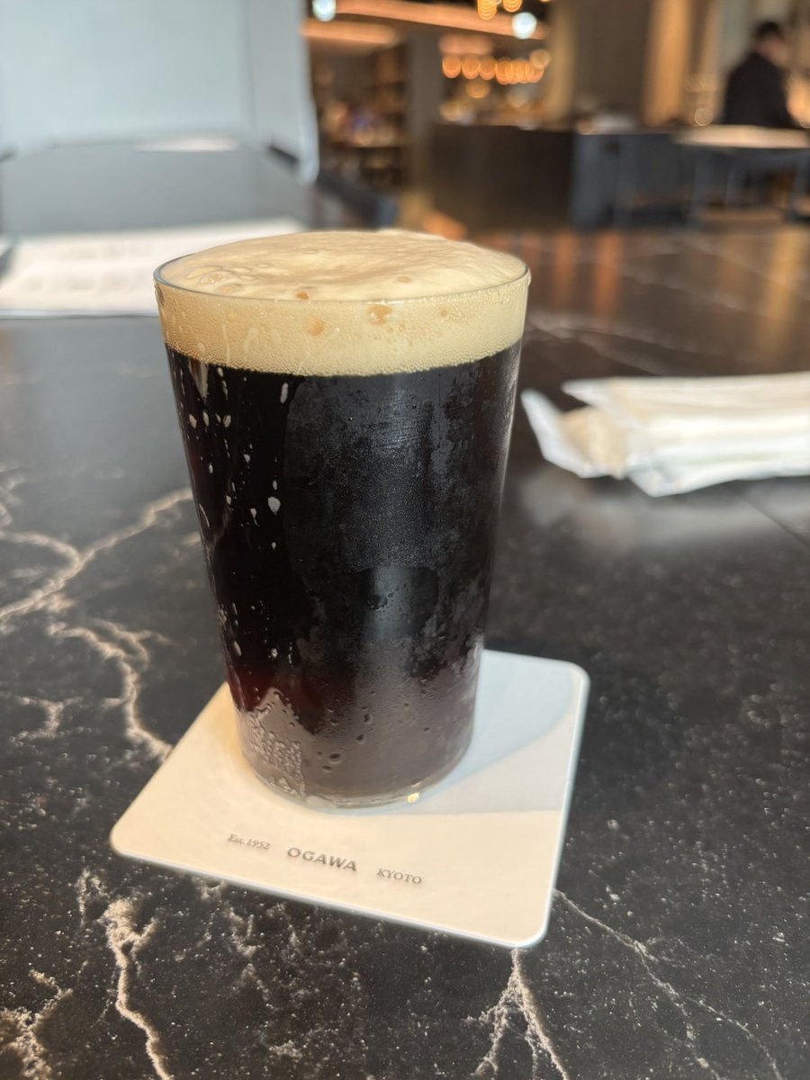 FumityFumity2's tweet photo. 高輪でビール https://t.co/k9IfuO4evB