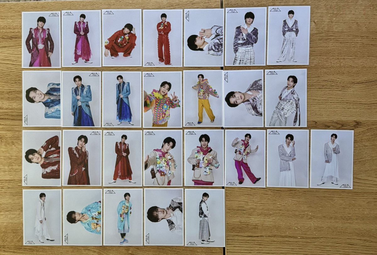 miseun_17's tweet photo. M!LK 生写真 交換

譲｜佐野.塩﨑.曽野.山中
求｜吉田(画像４枚目💛)

●手袋着用にて開封、1枚ずつスリーブに入れてます

◻︎郵送交換(同日発送)

 #MILK交換  #MILK譲  #MILK求 https://t.co/qvE3nld2Na