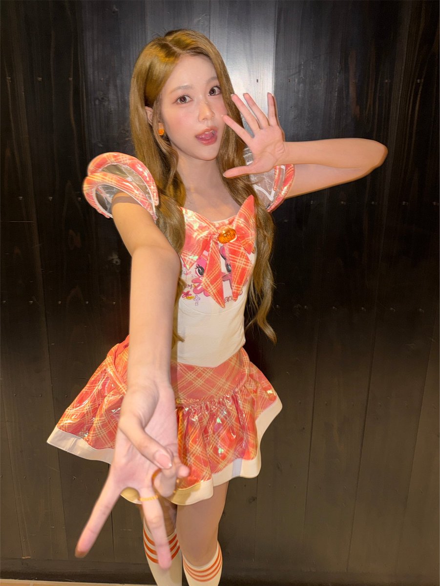 jiwoostiara's tweet photo. Carmen as Sailor Venus 💗 https://t.co/Mc5rU20Vt7
