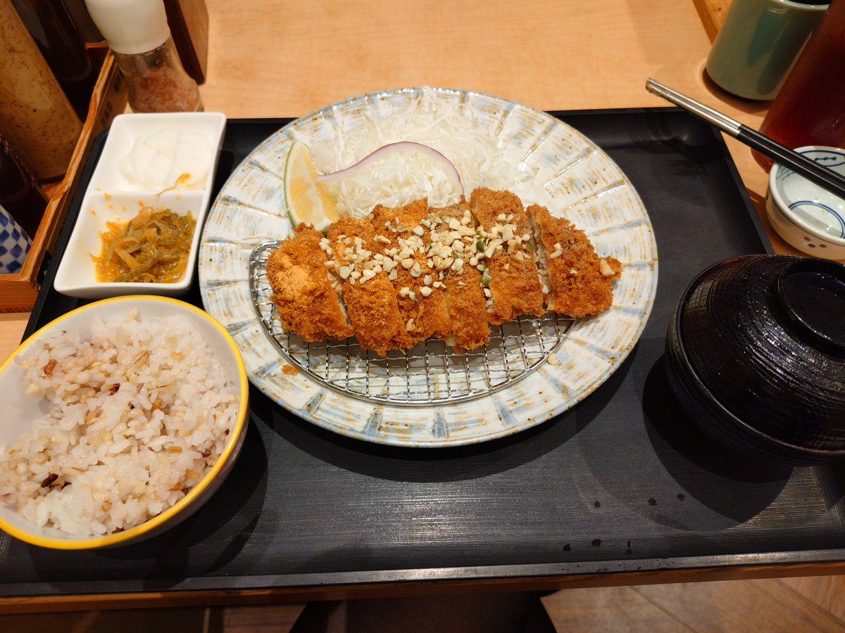 Natoriyoukai_JS's tweet photo. スタバ https://t.co/whRmd2LjXW