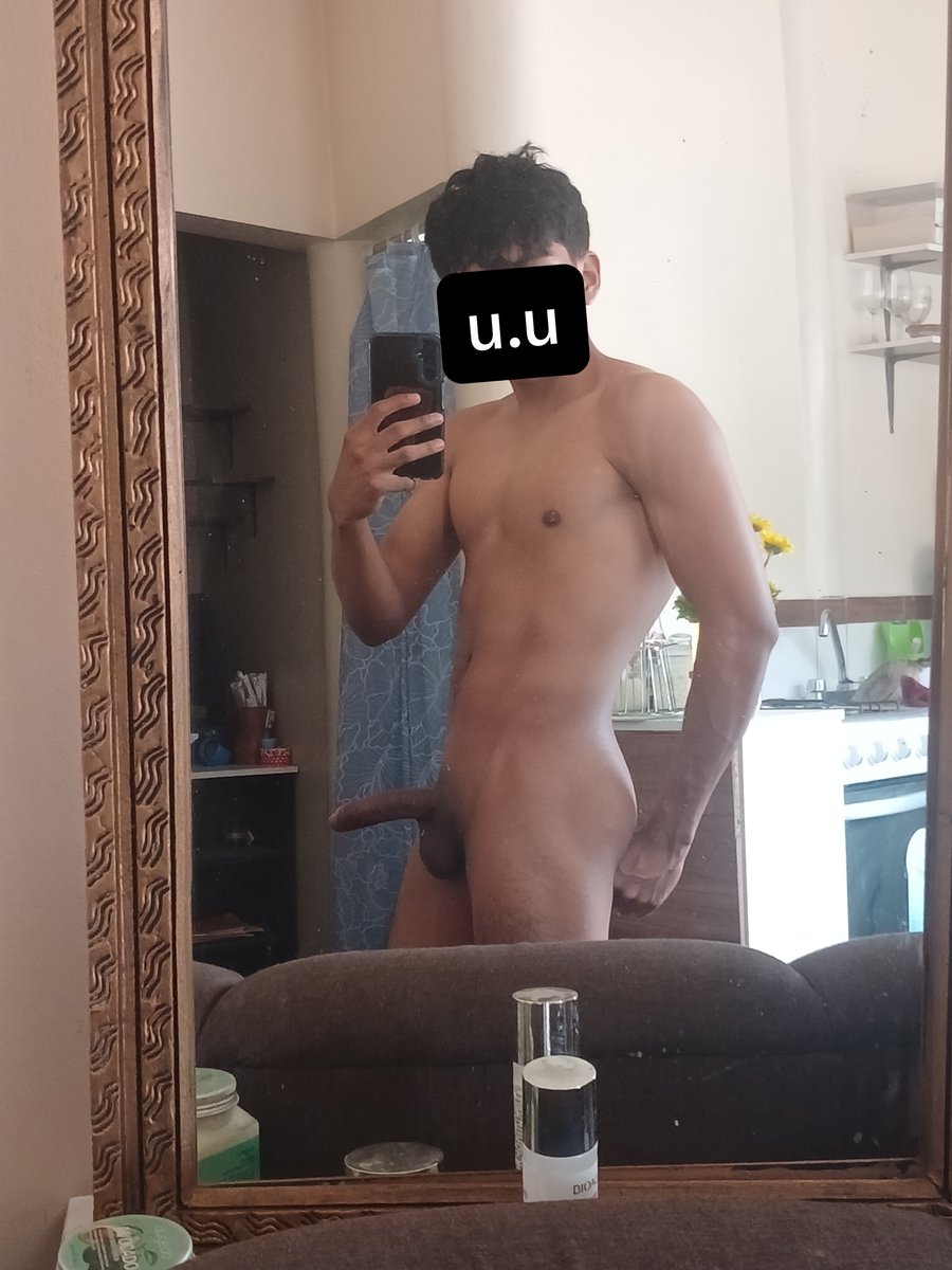 cinnamonboy18_'s tweet photo. IDK
#gym #CHUDAİ #exhibicionismo #naked #desnudo https://t.co/ZFlzyvYMXA