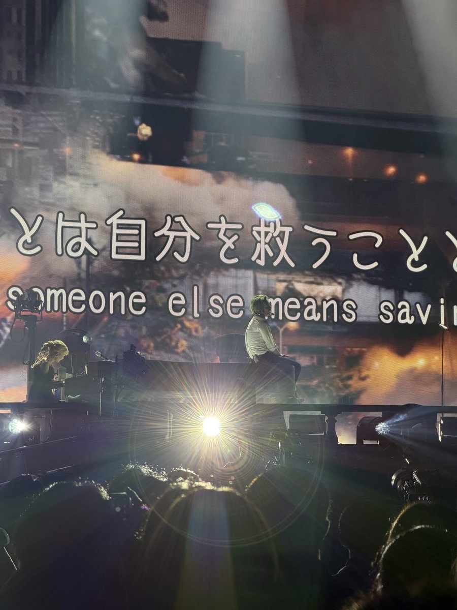 ender_g_c_'s tweet photo. #TEHCINEMA
#SEKAINOOWARI https://t.co/qQNqdFo6Uj