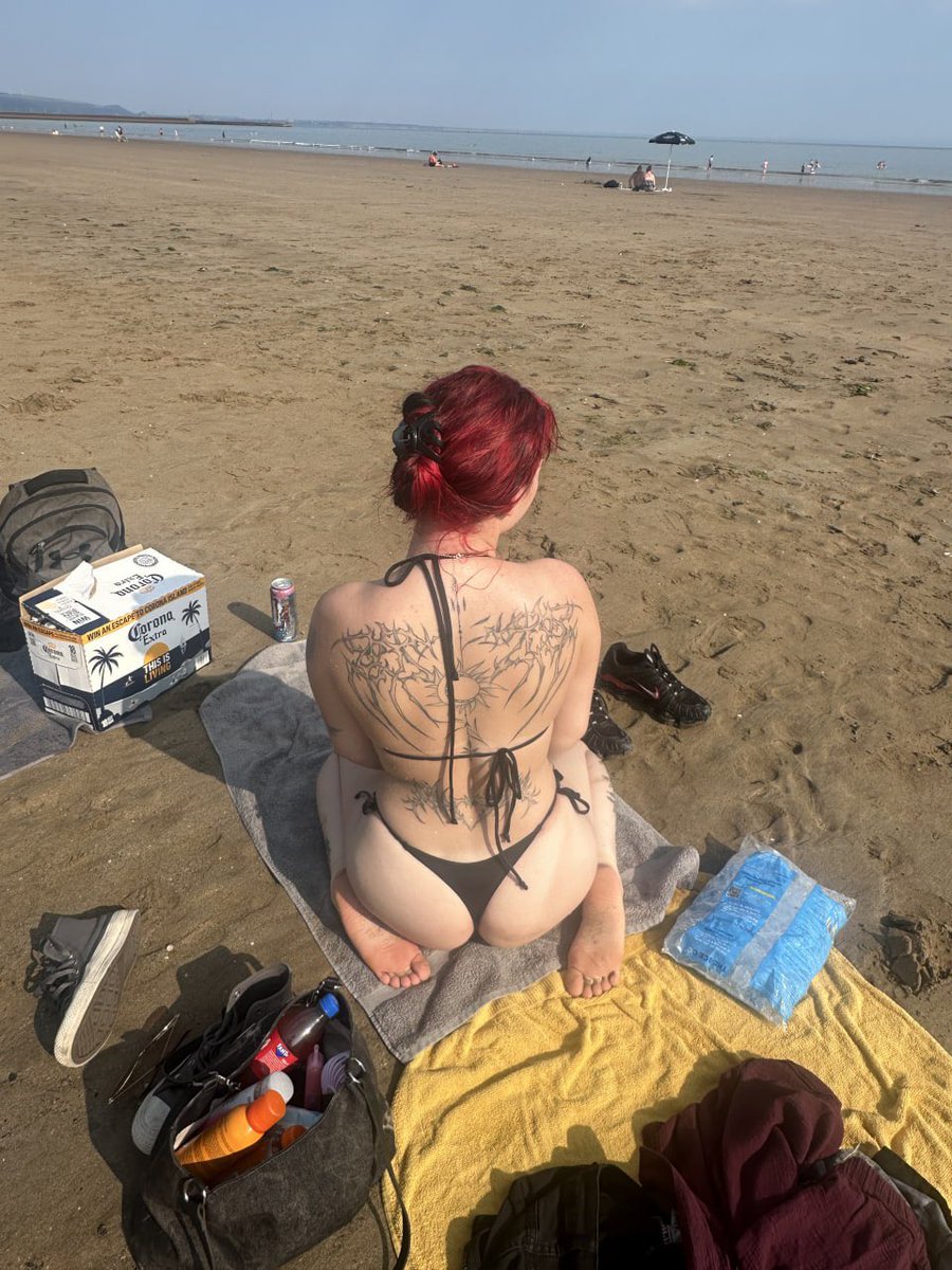 BabyFlares's tweet photo. i dont even care if u use me for my body as long as im the only one u talk to like this https://t.co/fjBLbf4NL6