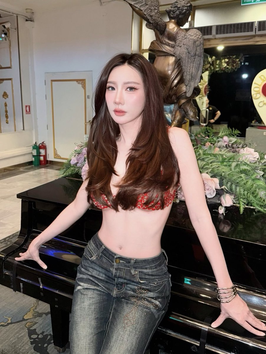 yamiilllaa's tweet photo. เบนซ์พริกไทยสวยเปรี้ยว https://t.co/ogGgBeOb5c
