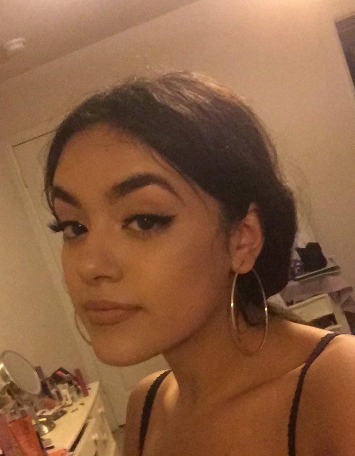 JakeMw2ez's tweet photo. @Leo1656095 wanted me to post his gf🤤 https://t.co/uok5q5KrPL