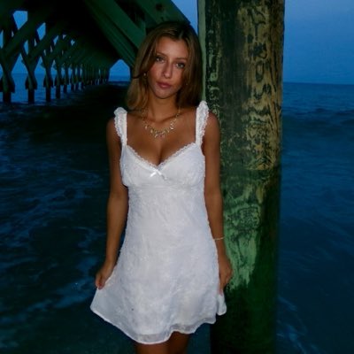 themeganscott_'s tweet photo. #NewProfilePic https://t.co/MhXOfoUb1r