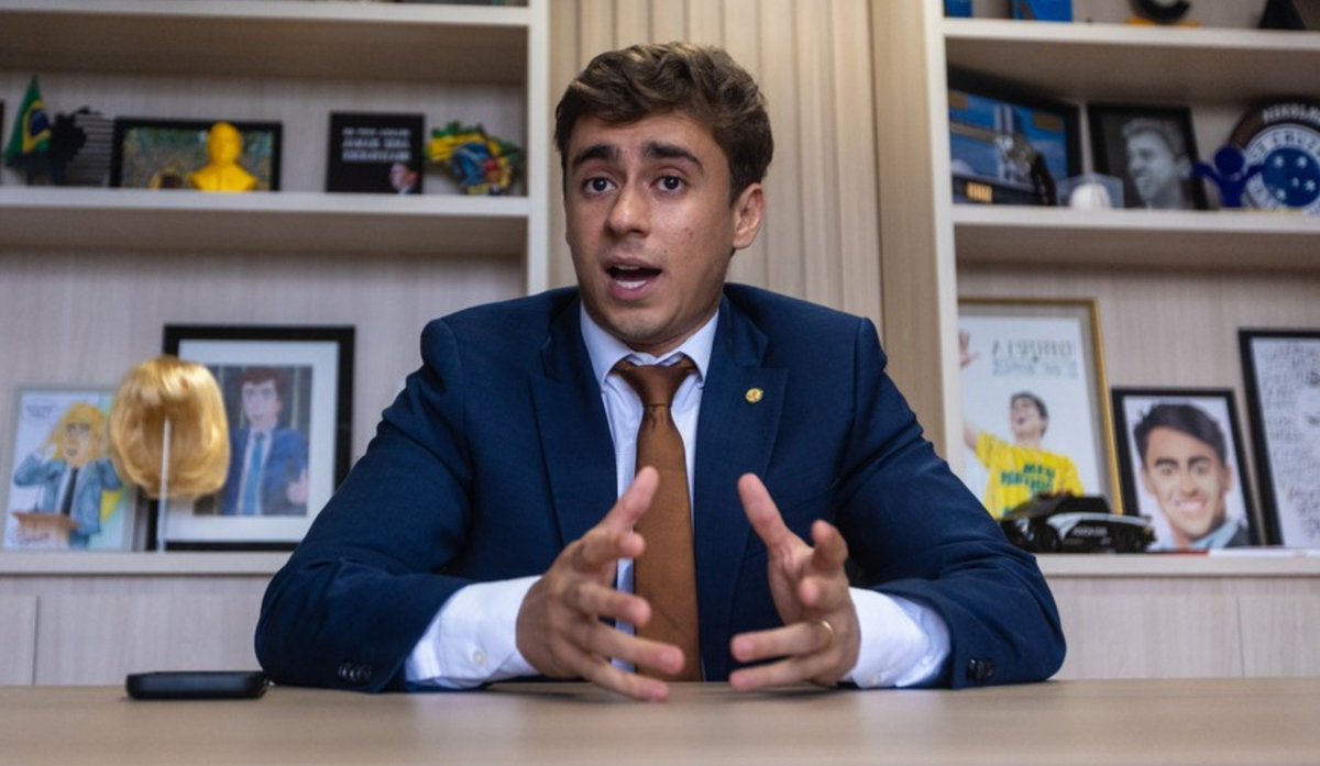 Danilo50101's tweet photo. Precisamos lembrar dos deputados vagabundos que votaram a favor da PEC da Blindagem para PROTEGER políticos corruptos e criminosos!

Um deles é o Nikolas Ferreira (PL-MG). Quem realmente é contra a corrupção não vota nesse canalha! https://t.co/bG1D7Id565