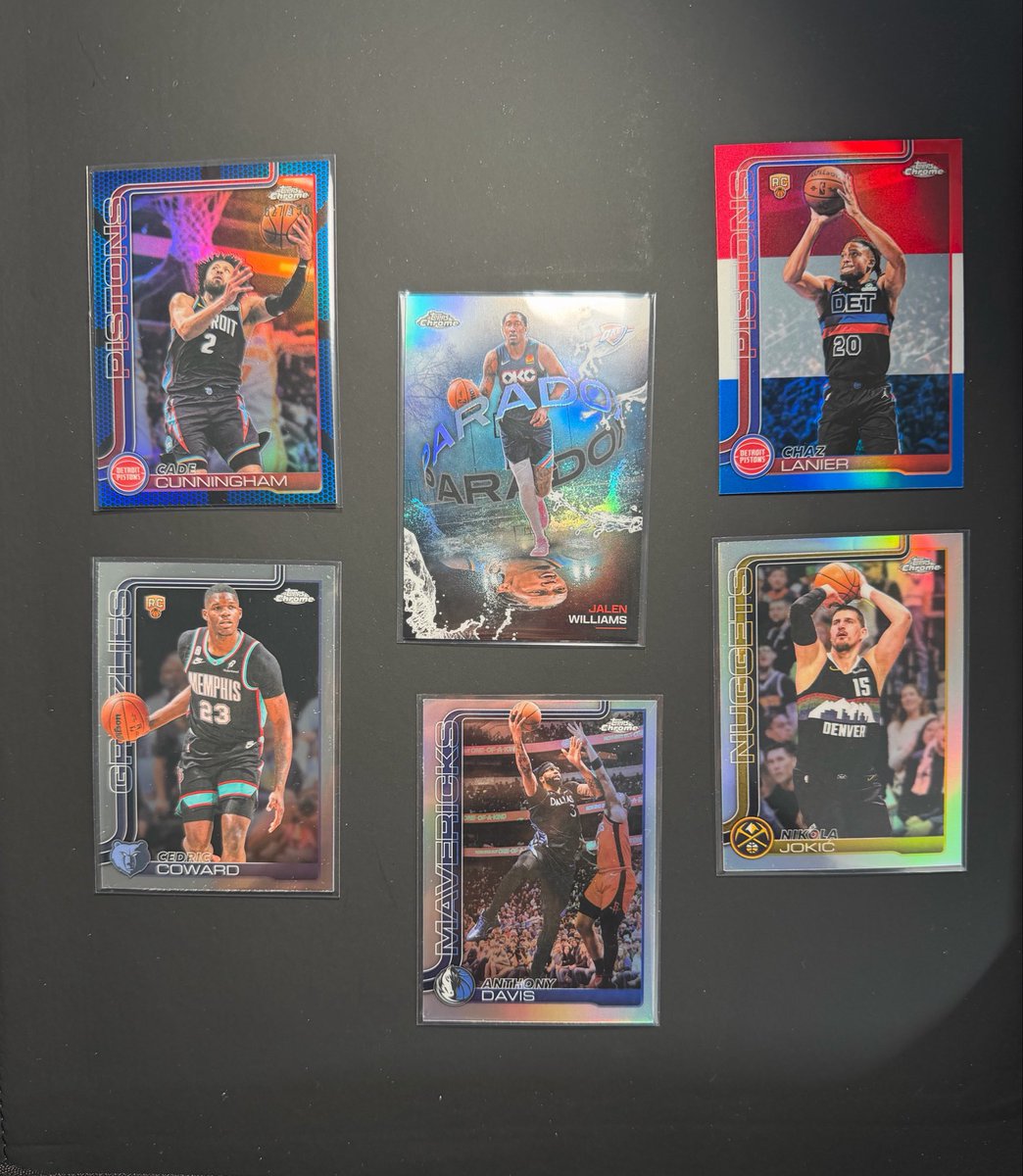 renmatt07's tweet photo. @CardPurchaser Numbered card and case hit on the first blaster????? Oh @Topps I’m hooked 😭✌🏻🥀 https://t.co/lCuAvvD5Ex
