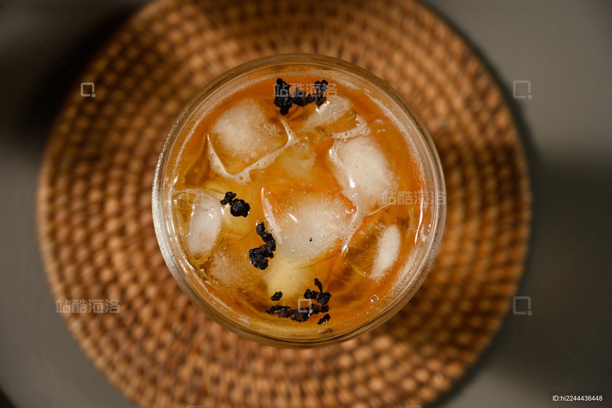 VilVilmita's tweet photo. Crazy for iced peach oolong  Brew 2 tsp oolong tea, chill, add fresh peach slices u0026 a squeeze of lemon. Refreshing in 5 mins—your new summer go-to! https://t.co/pPDYrVXHsA