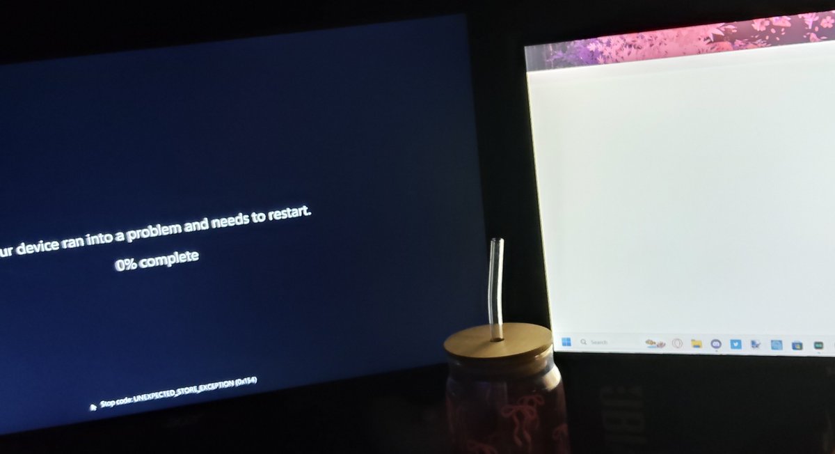 Project_Suki's tweet photo. Don't ya just love it when this happens?! 🫠
(Was working on an avi..)
{ #unity #vrchat #pccrash } https://t.co/Il9uKIVRov