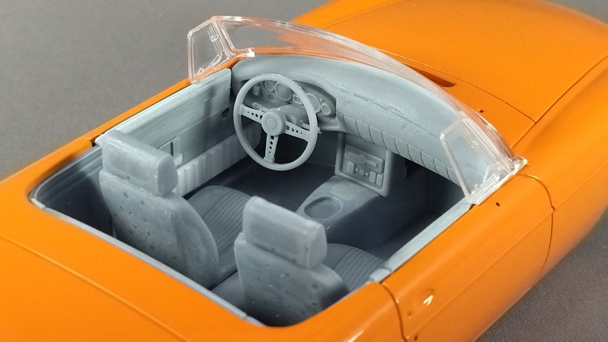アオシマ + #PLUSALFA #MGB Mk.3、インテリア仮組。ドアトリムは製品版
