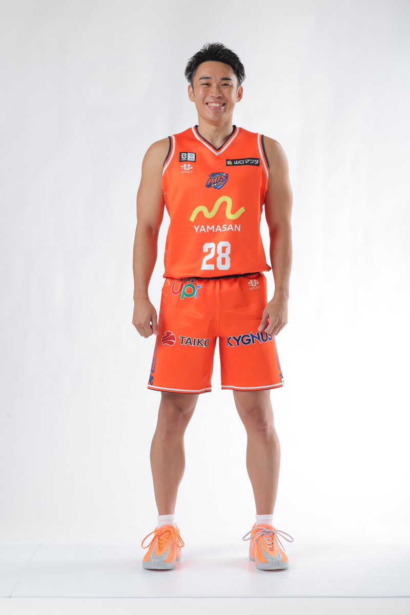yamaguchipats's tweet photo. 2026-27シーズンユニフォーム決定🎊！

オフィシャルスポンサーおよびサプライヤーが決定いたしました！

ユニフォームの詳細はこちら🔗
https://t.co/AxoecTrfPY https://t.co/KN4fEN4BpD
