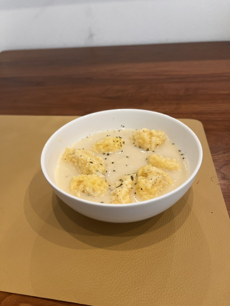 nero_nero_15's tweet photo. 季節外れの暖かいスープニョッキ https://t.co/j3VSYeQBOs