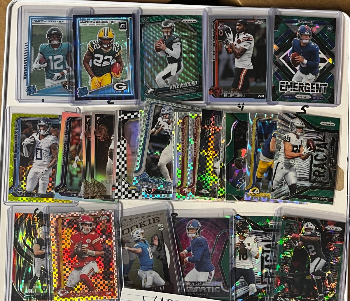 CardsWads's tweet photo. Stack/Claim Sale. 

NFL 🏈 NBA 🏀 and MLB ⚾️

Prices listed. On multi-card posts, please claim by the number listed below the card. Be sure to reply to the correct post.

Checkout pinned tweet for shipping.

Follow/Retweet for help. Thanks

@HobbyRetweet_ @sports_sell https://t.co/28rP2mm5s1