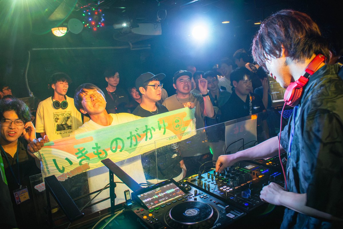 yude_dm's tweet photo. 7月18日に行われた #フックループ のパーティフォトをドドンと公開！

cameraのなおさん(@nao_korekara )素敵な写真をありがとうございます！

最高に盛り上がったイベント風景をぜひご覧ください！

次回11/28開催の周年情報は近日公開！

こちらもお楽しみに！

🔗 https://t.co/tf15ydJ6w2 https://t.co/rRua8zxrVd