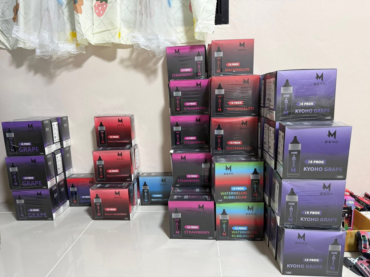 StephenFit95112's tweet photo. 🌷⌇Marbo Bar 9000 Puffs ᵎ🌷⌇
ราคาล่าสุด ตัวละ 300 .- 💨
      เรทราคาส่ง 
🧧10 ตัว 2,800.-🎁
🧧20 ตัว 5,000.-🎁
🧧30 ตัว 6,900.- 🎁
🧧50 ตัว 11,500.- 🎁
นิโคติน 3%
ความจุน้ำยา 14 ml
แบตเตอรี่ 600 mAh
สามารถปรับรูลมได้
#พอตส่งแมส #ร้านพอตส่งด่วน #พอตส่งแกร็บ #พอตใช้แล้วทิ้ง https://t.co/ISBAdYyxMc