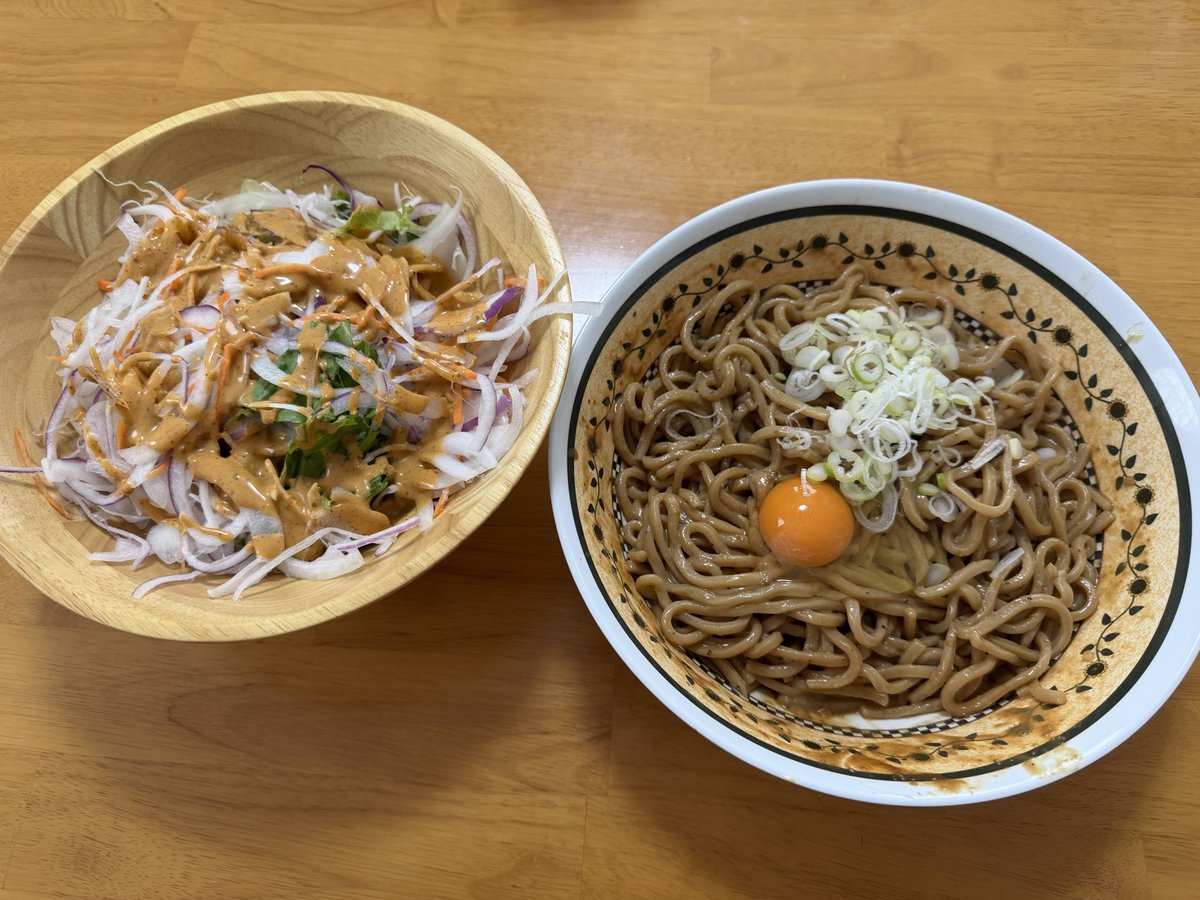 shodenjin's tweet photo. わんぱくな昼ごはん🕛 https://t.co/z6YS8ADanW