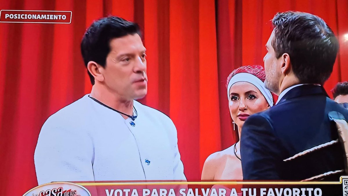 ELAQUILITOS's tweet photo. Sacando la carta del hijo, cuando Yahir no ha podido ayudar al suyo. 💅
#LCDLF  #LaCasaDeLosFamososMéxico4  #LaCasaDeLosFamososMéxico https://t.co/FDP9YZZBiP