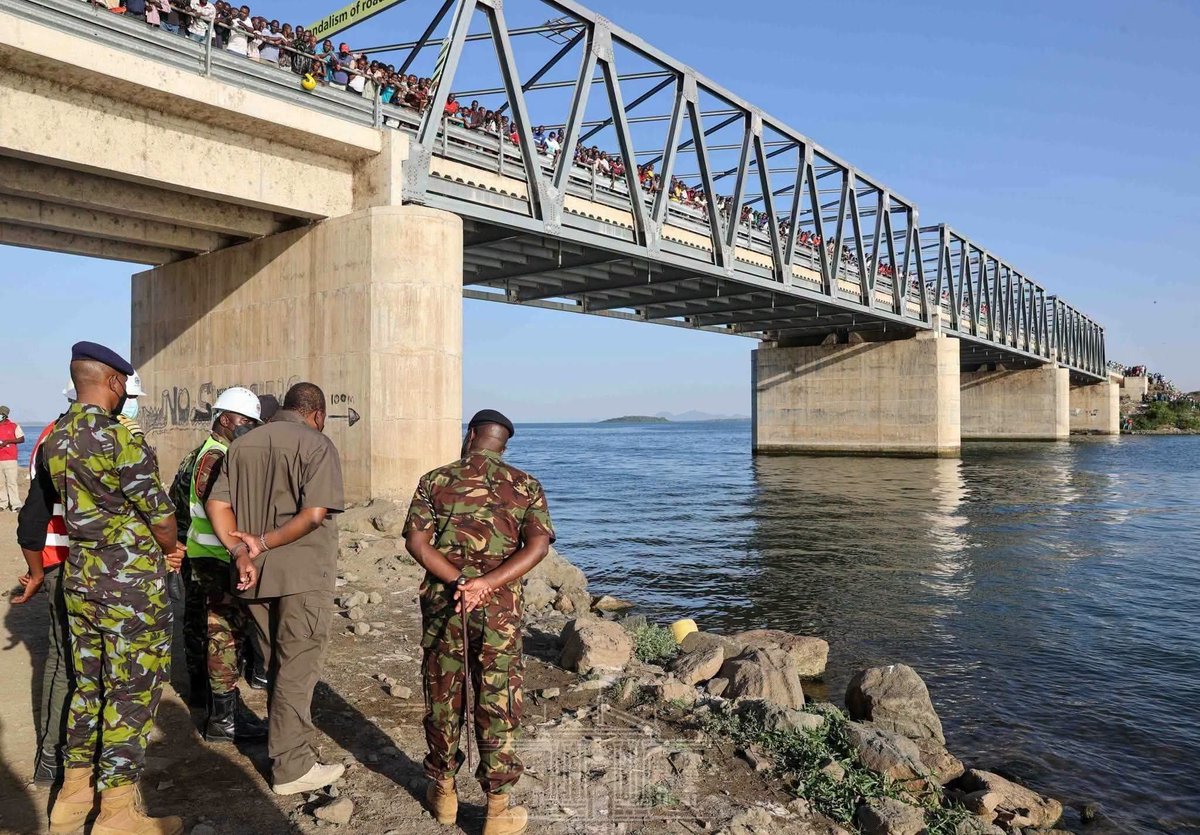 muriaso's tweet photo. Kaluma, Asamoh, Atandi and the outgoing brigade shouts here that Uhuru took nothing to HomaBay.

Below is a photo of President Uhuru, inspecting the construction of a bridge in Mbita Constituency,   Kiambu county. https://t.co/0vo1UWjVNX