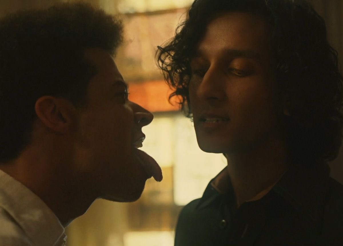 wftori_'s tweet photo. can they leave her alone https://t.co/JhdTFr044V