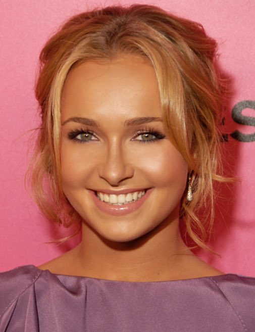 PopCultureKick's tweet photo. ‘Heroes’ star Hayden Panettiere has died. The actress was 36. https://t.co/aYKmmFOCFd