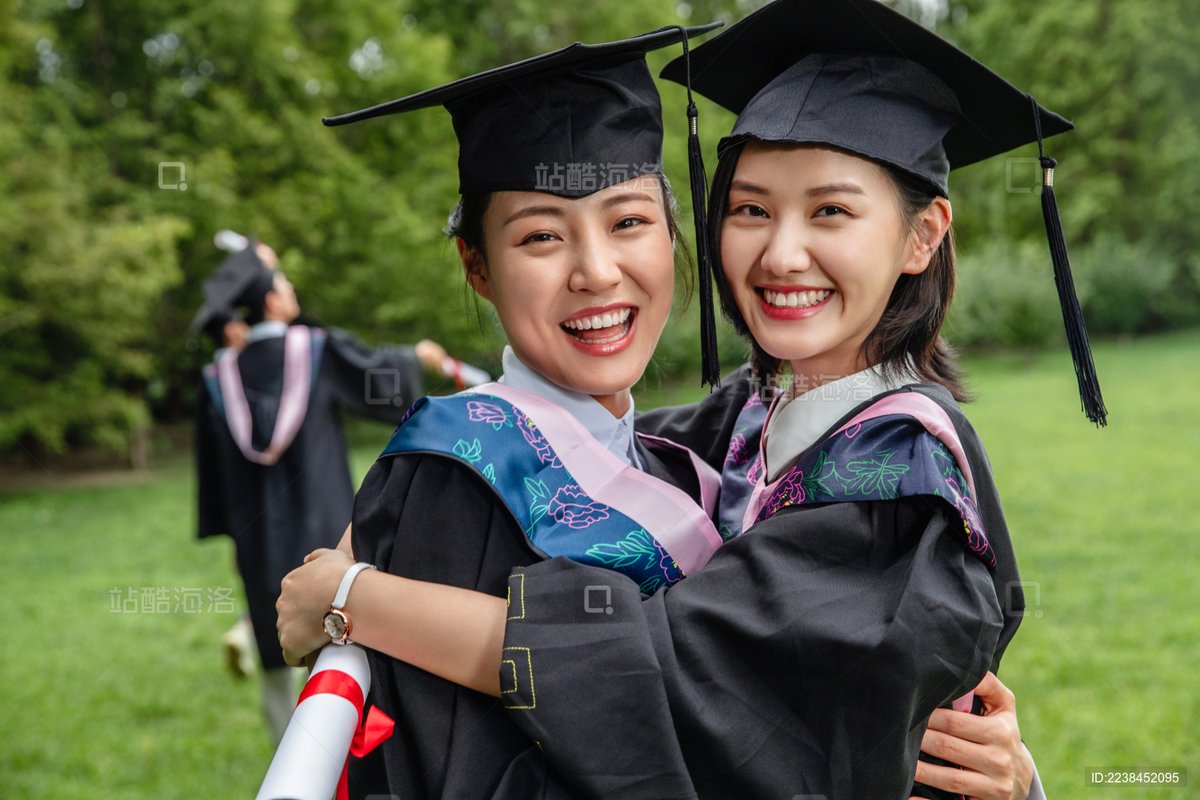 AngelAngel1002's tweet photo. Our cap u0026 gown moment  Off to chase new horizons, with every memory in our hearts. Grad 2024, we did it! https://t.co/IOOadb3EhY