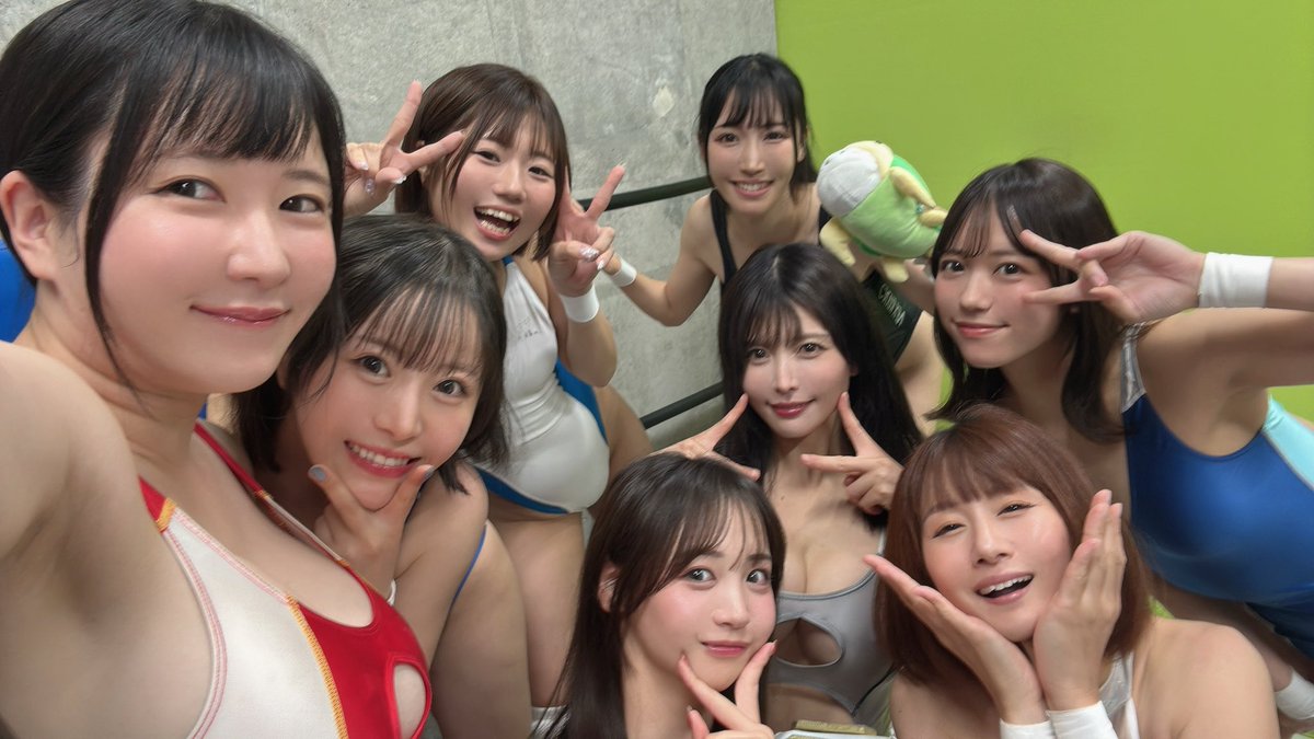 amemiyaluna tweet picture