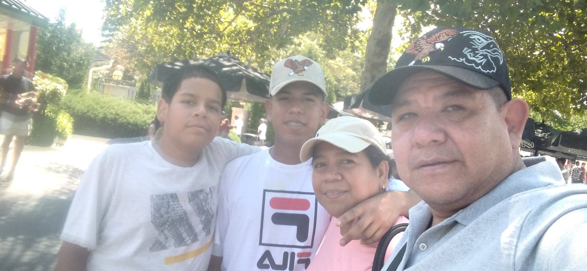 PabloAntonioli5's tweet photo. No todo es trabajo hay que disfrutar con los tuyos https://t.co/qm1BLr5Yym