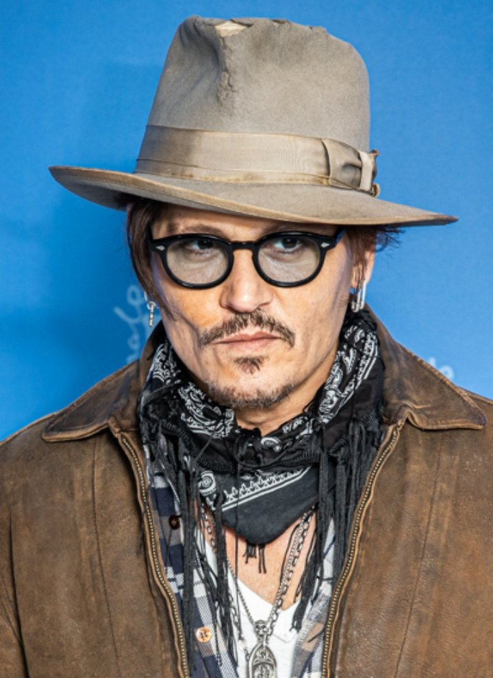 EsTendenciaEnX's tweet photo. "Johnny Depp":
Porque por fin regresará oficialmente como el Capitán Jack Sparrow en ‘PIRATES OF THE CARIBBEAN 6’ https://t.co/Yo2aTk5ZfS