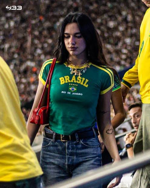 capleonardi_zed's tweet photo. Até que a aterrizagem me traga de volta mais uma vez para descobrir 
https://t.co/cA3Ku7krIm https://t.co/HwtZ2FZt0R