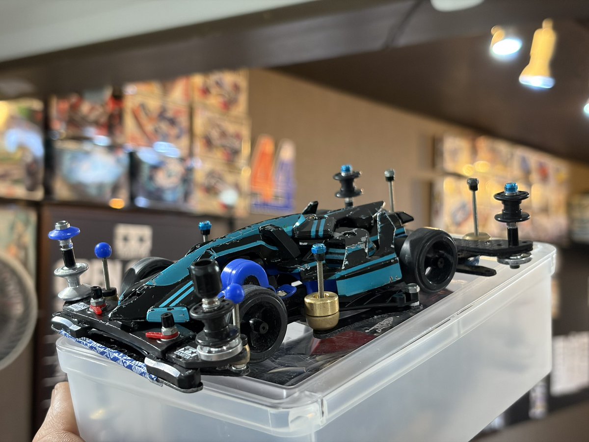 frog_gear's tweet photo. 昨日は午前中仕事からの44さん！ストッククラスのレースでした🚙ひさしぶりにカッパーファングく走らせました🐍レースはイマイチ振るわなかったけれど、楽しい午後でした🙌 #ミニ四駆 #ストッククラス #44xp https://t.co/EpmOTdMhm6