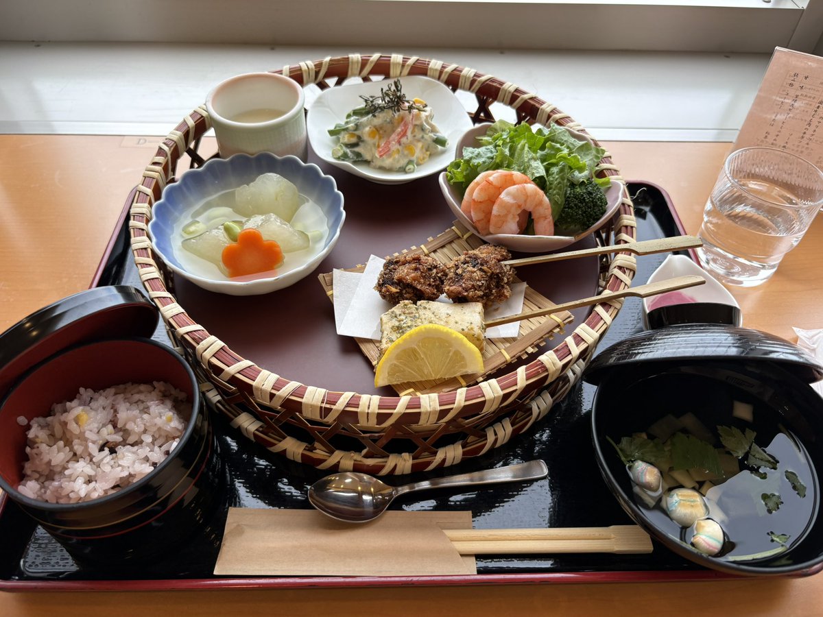 oriyonol's tweet photo. ヒルメ https://t.co/mKYqjGChS0