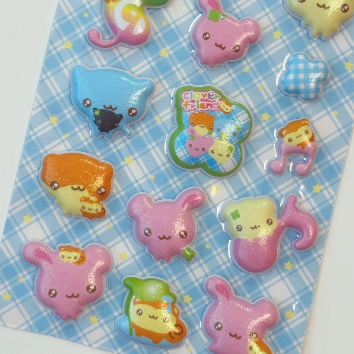 MERING_JP's tweet photo. キラキラマシュマロクッションシールが新発売✨

思わず触りたくなるぷっくり感♡まるで本物のマシュマロみたい…💭💕表面にはお砂糖をまぶしたようなキラキラのラメがたっぷり🥄💖

⏰8月17日(月) 18:00〜販売開始! https://t.co/PTVyt0Acoq