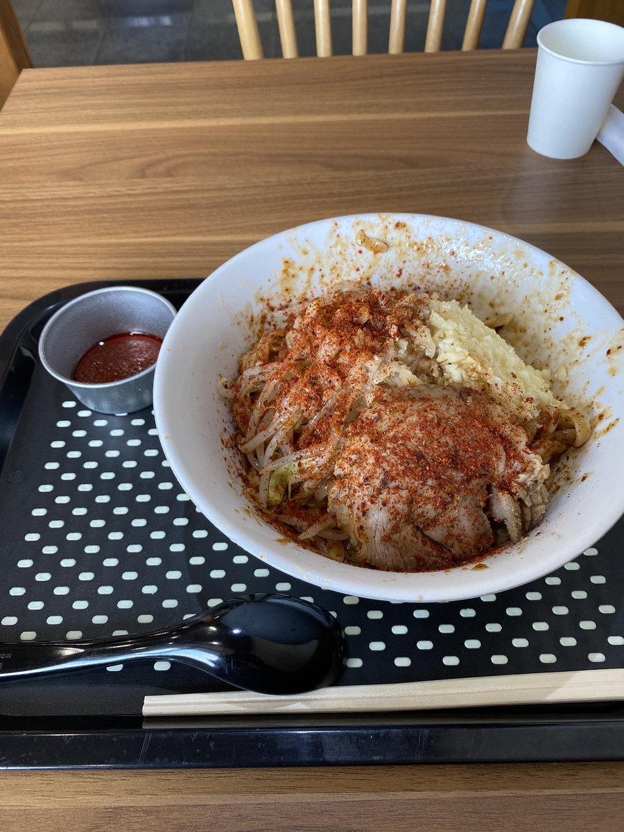 今日のランチは『夢の一歩 湖西店』さんへ。 本日は… 「冷やし中華・旨